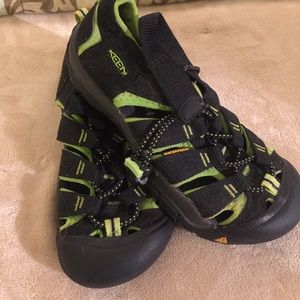 EUC Keen waterproof sandals